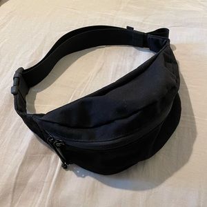 Black Everlane Fanny Pack Bum Bag